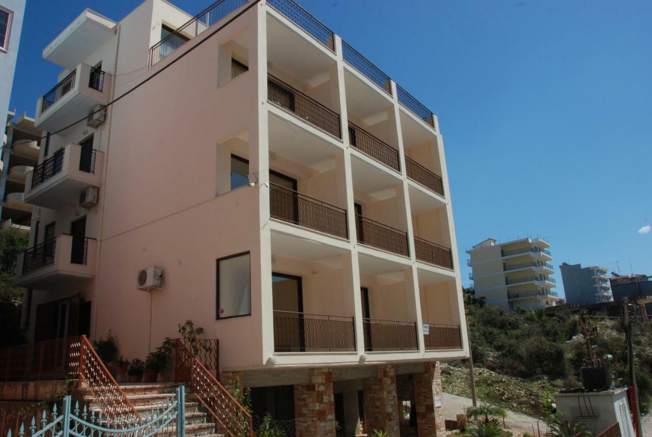 Nikos Hotel&Apartments Sarandë Exterior foto